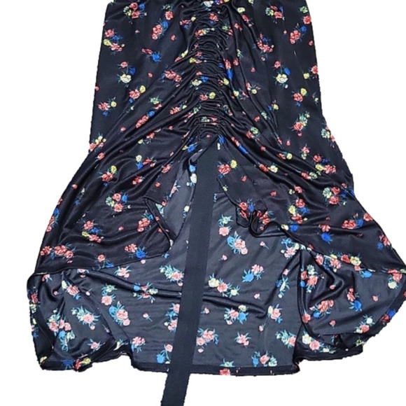 Mo&co Rose Print Slit Skirt XS - Picture 5 of 10